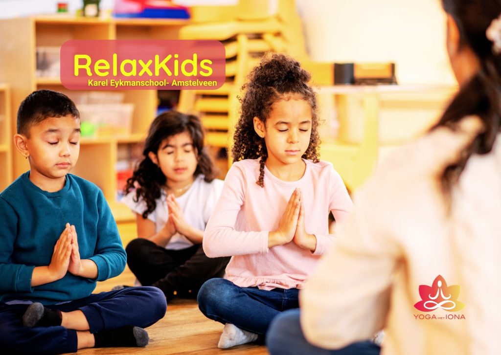 Relaxkids kinderen in namaste houding