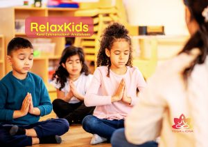 Relaxkids kinderen in namaste houding